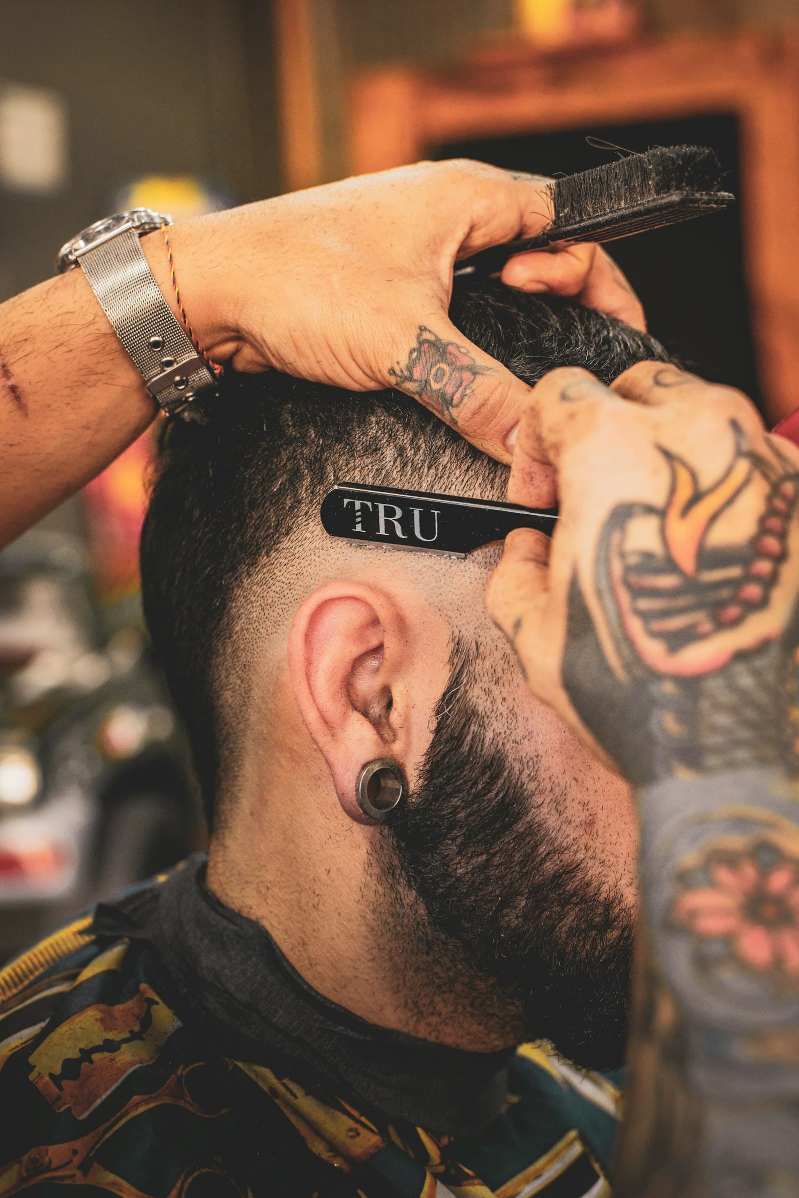 Razor-sharp line-up on a tapered back